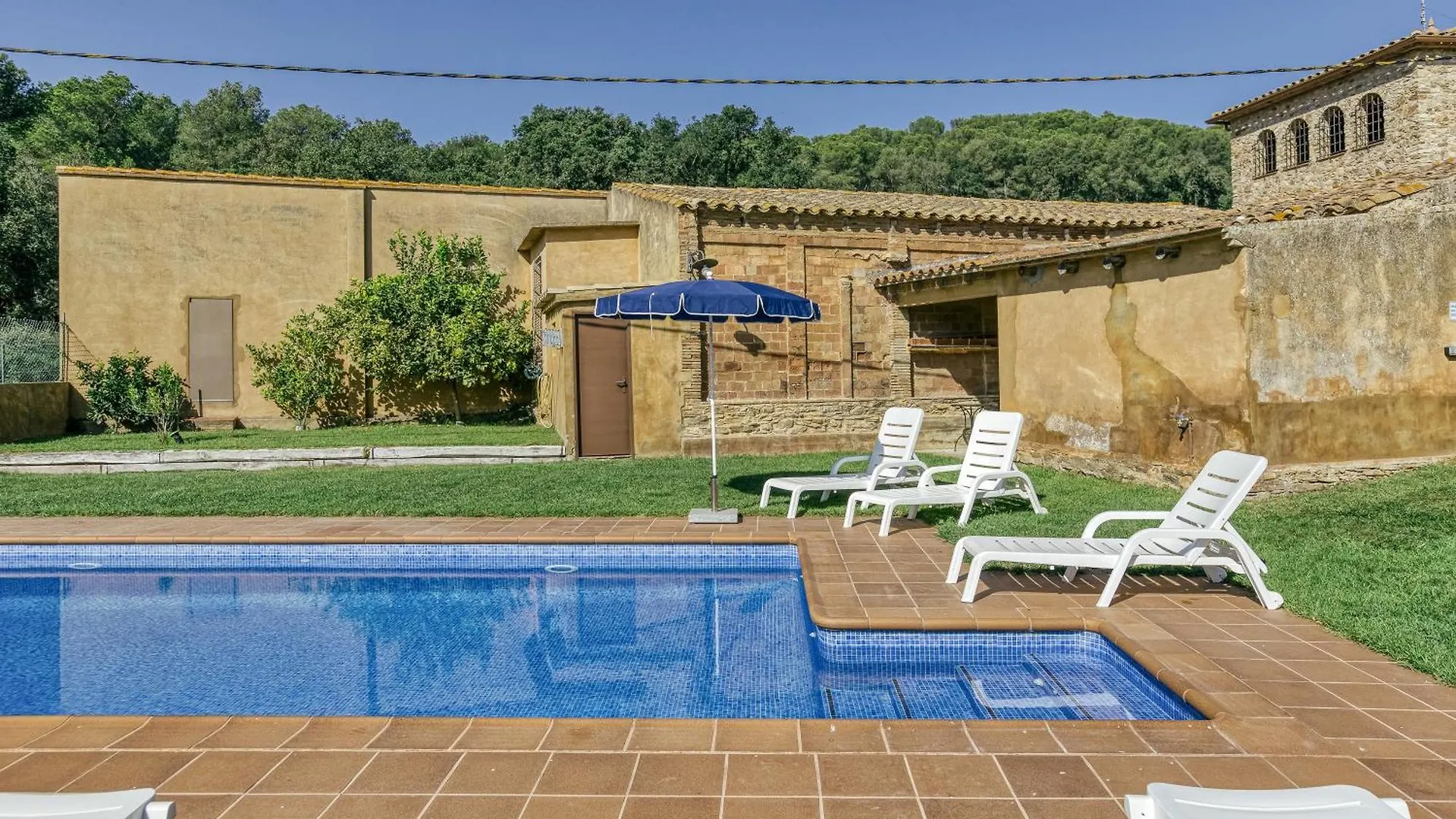 Mas Cases Girona Villa